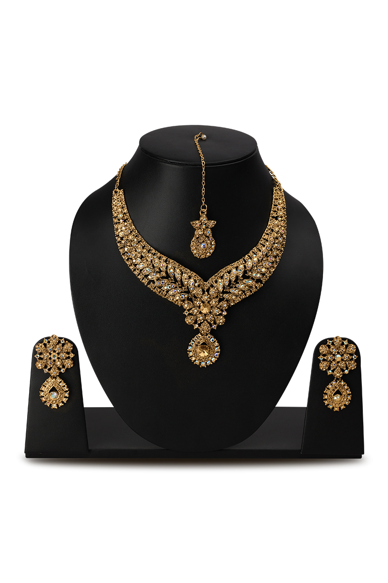 Gold Plated Necklace Set with Beauitiful Earrings and Maangtika