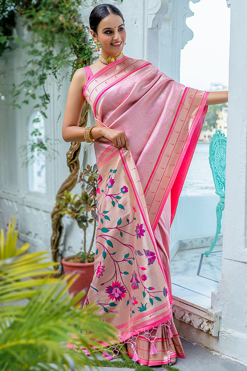 Jaanvi Fashion Paithani Seidensaree - Rosa Mit Goldener Zari Stickerei Und Pfauenmuster