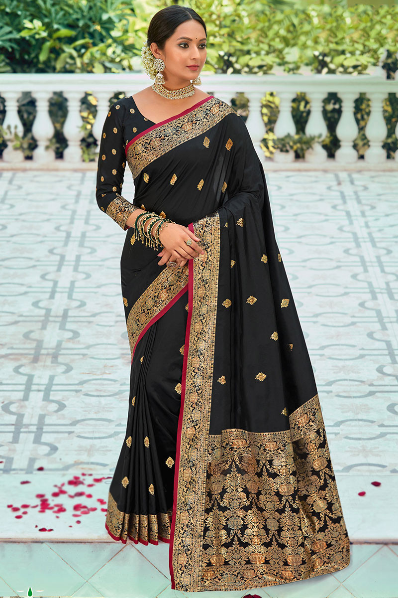 black saree look for girl