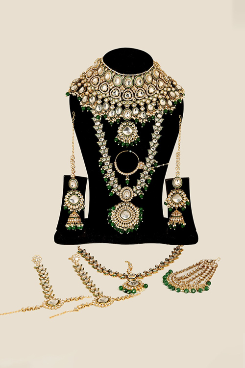 Kundan Embellished Alloy Bottle Green Bridal Set 
