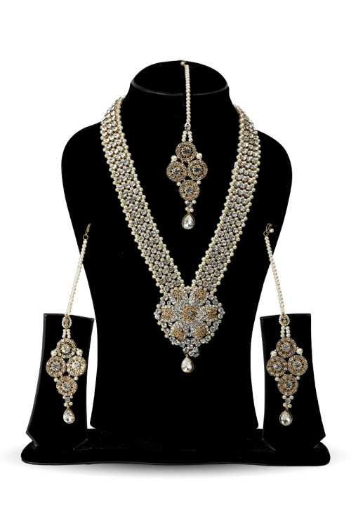 Beautiful Necklace Set with Earring and Mangtikka