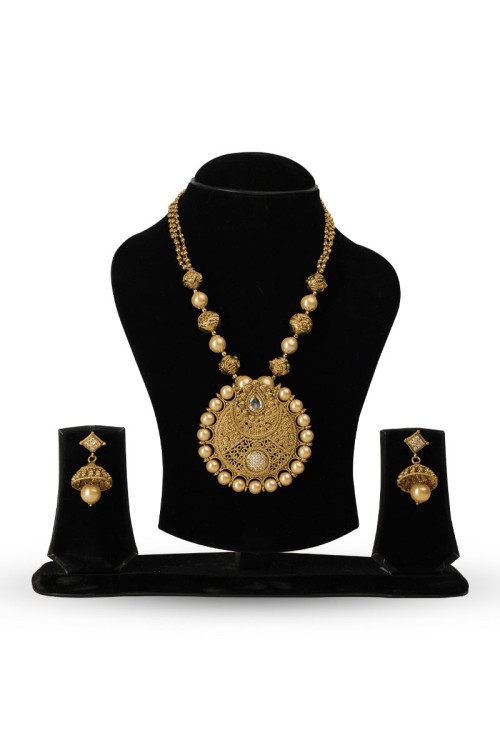 South Indian Pearl Necklace For Bridal 
