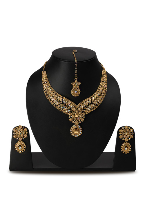 Gold Plated Necklace Set with Beauitiful Earrings and Maangtika 