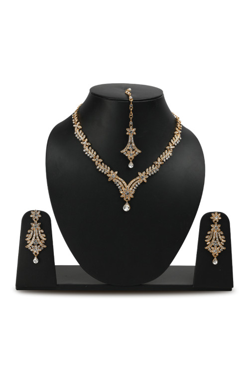Stone Embellished Stunning Necklace Set with Earrings and Mangtikka