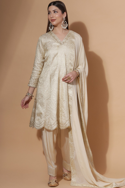 GUSTAKHIYAN Classic Off White Elegance with Dupatta and Ornate Borders