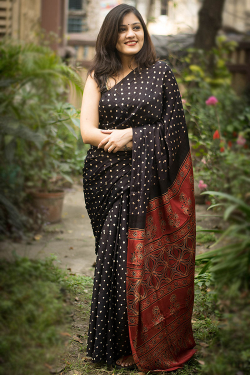 Bandhej Print Satin Silk Blend Black Saree