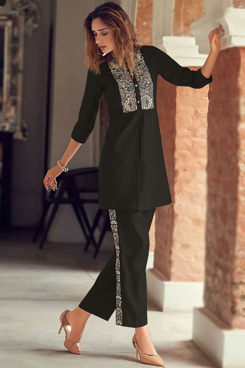 Salwar Kameez Collection Ethnic Closed Neck Straight Pant Salwar Kameez