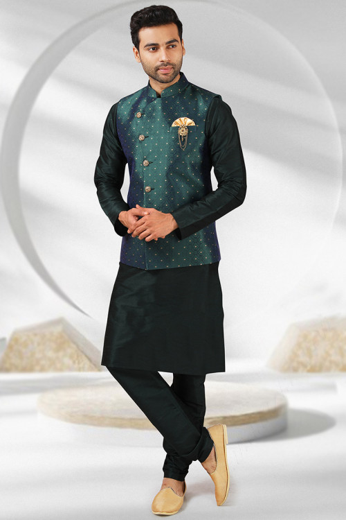 Latest Mehndi Kurta Designs For Grooms In 2023-24 | Mehndi dress, Best  wedding dresses, Wedding dresses uk