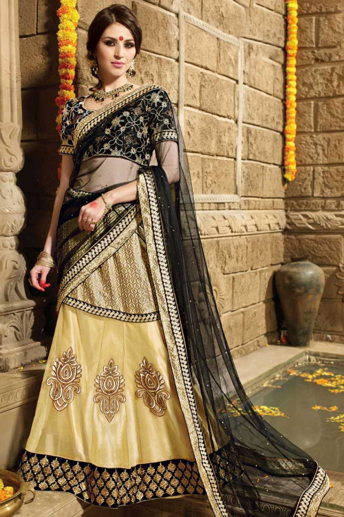 Buy Pretty Black Zari Weaving Banarasi Silk Indo-Western Crop Top Lehenga -  Zeel Clothing