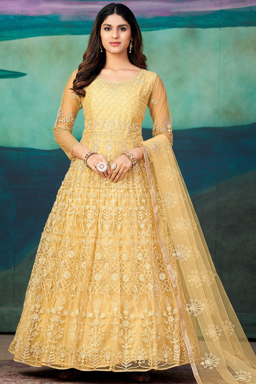 Light yellow store color dress