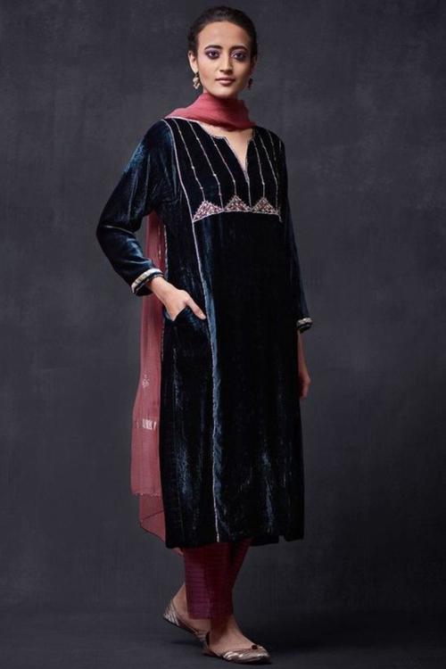Straight Cut Trouser Suit in Velvet Navy Blue for Party 