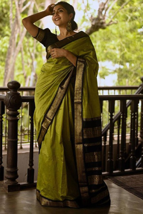 Buy Dark Green Traditional Silk Saree Blouse With Beaded Boat Neckline and  Puff Sleeve/ Silk Crop Top/ Lehenga Blouse Online in India - Etsy