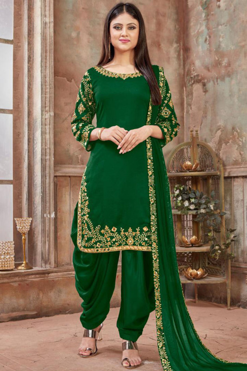 Buy Mehndi Green Kurta Suit Sets for Women by VREDEVOGEL Online | Ajio.com
