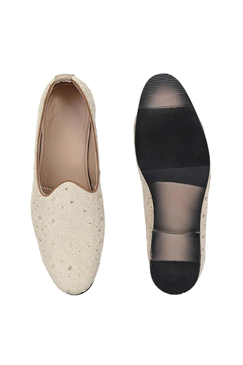 Off White Silk Embroidered Traditional Mojari For Men's