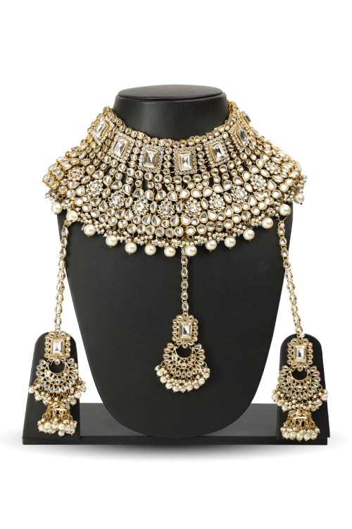 Bridal Choker Necklace Set with Beauitiful Kundan and Beads