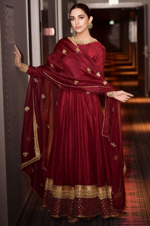Maroon Rayon Embroidered Anarkali Set Design by Calmna at Pernia's Pop Up  Shop 2024