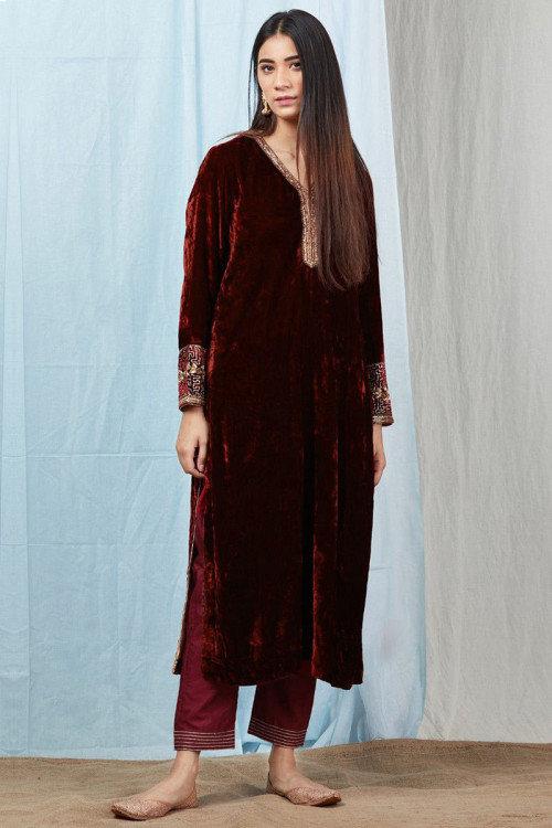 Maroon Straight Pant Suit With Zari Work