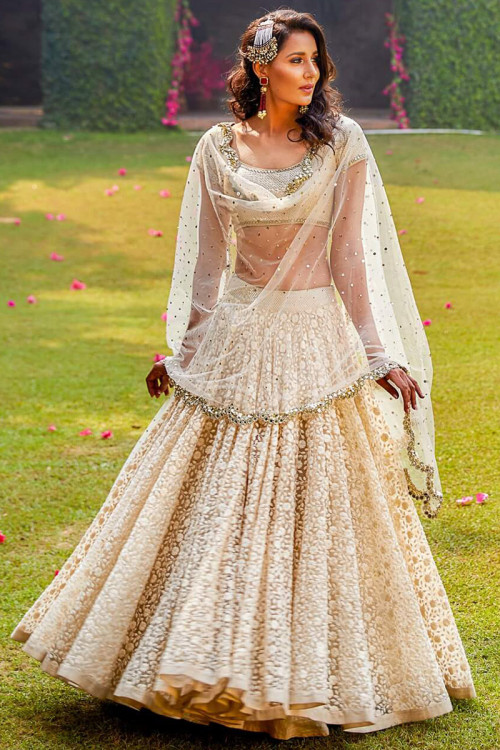 Lehengas with Short Jackets are All the Vogue in 2020. Get in on the Trend  with