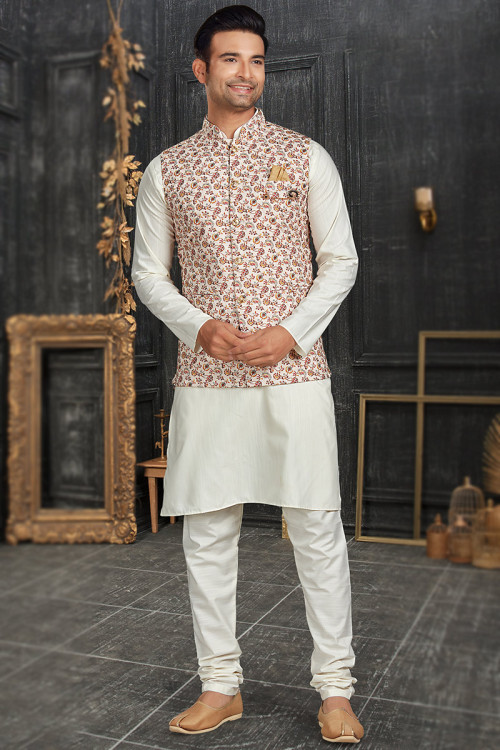 7 Traditional Indian Clothing For Men & Women To Wear On Deepavali