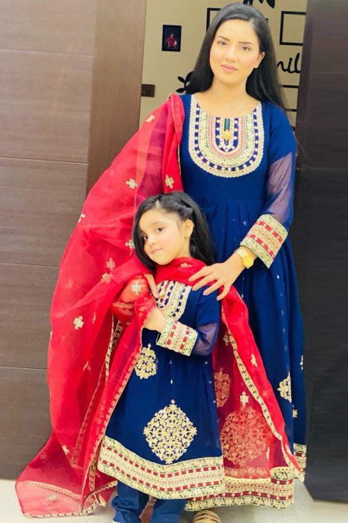 Ethnic wear mom and daughter discount
