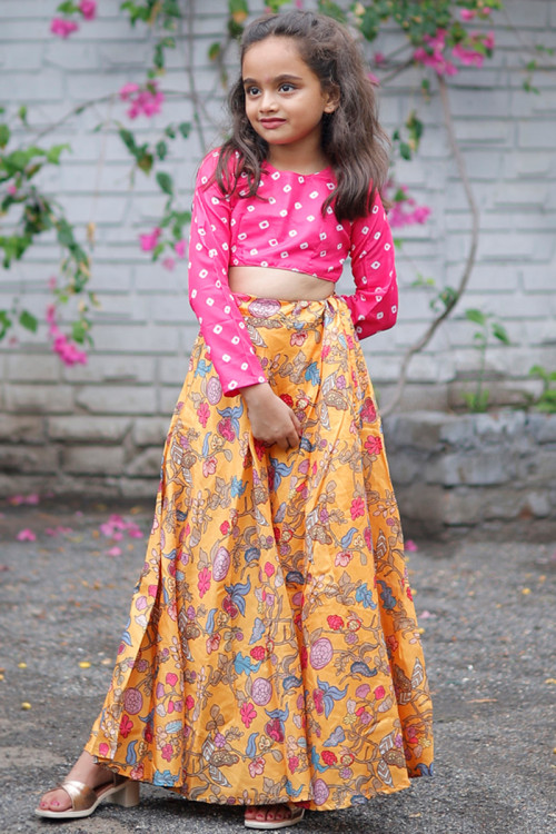 125163 Add this beautiful and lightweight printed lehenga with multiple  color to your navratri collection - Reewaz International | Wholesaler &  Exporter of indian ethnic wear catalogs.