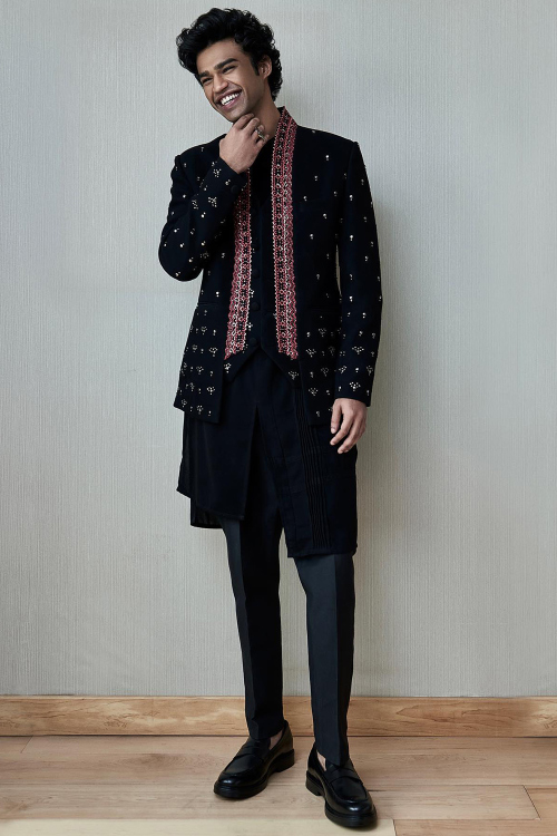 Silk Men's Navy Blue Kurta Pajama With Embroidered Jacket 