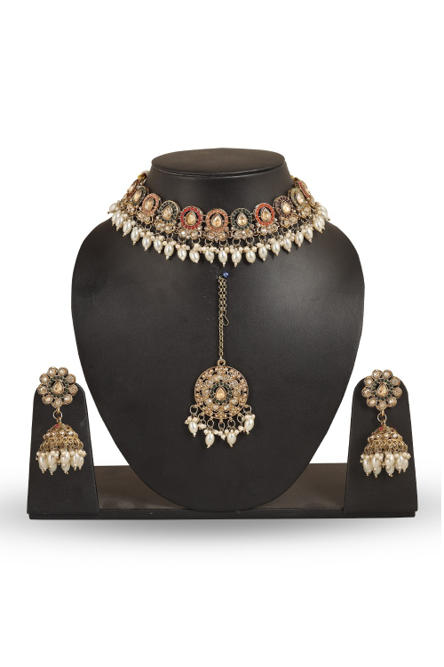 Kundan Pearl Choker Set with Circular Maang Tikka & Jhumka