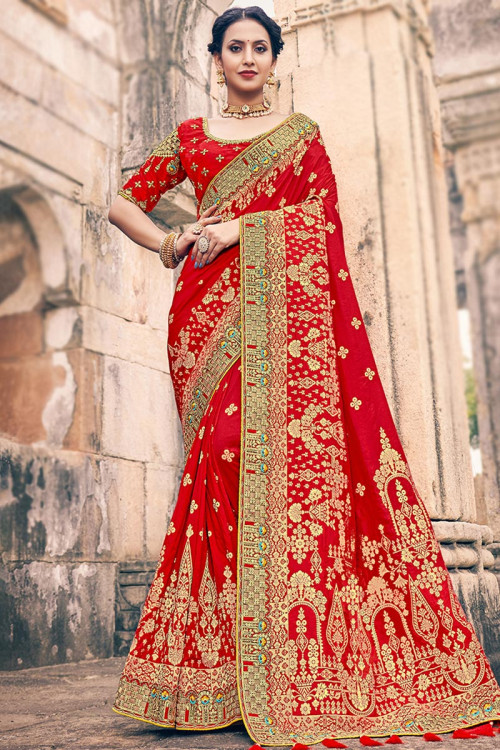 10 Stylish Saree Designs To Rock Your Wedding Look - Loomfolks