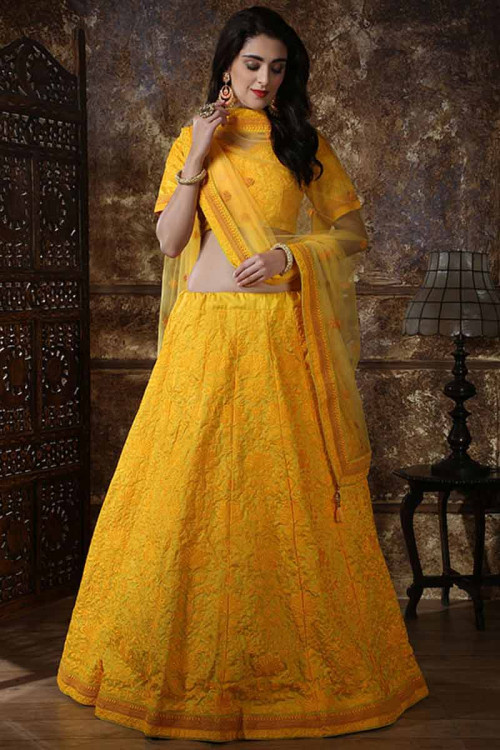 Buy Yellow Floral Printed Banglori Silk Bridal Lehenga Choli With Dupatta  Online from EthnicPlus for ₹2999