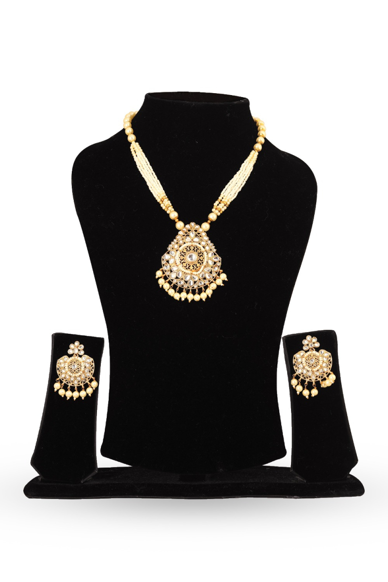 Beaded Pendant Necklace Set with Kundan & Pearl Drops