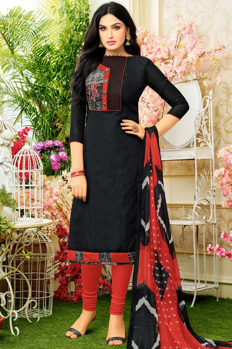 Buy Latest Style Churidar Suit in Black Embroidered Fabric LSTV08010