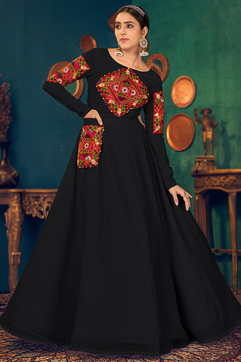 Latest gown for party clearance