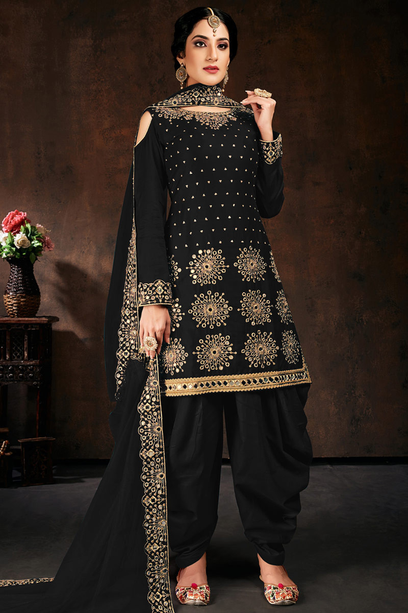 Off White & Black Patiala Kameez /w Beautiful Black Embroidery, PUNJABI  SALWAR KURTA #23548 | Buy Patiala Salwar Suit Online