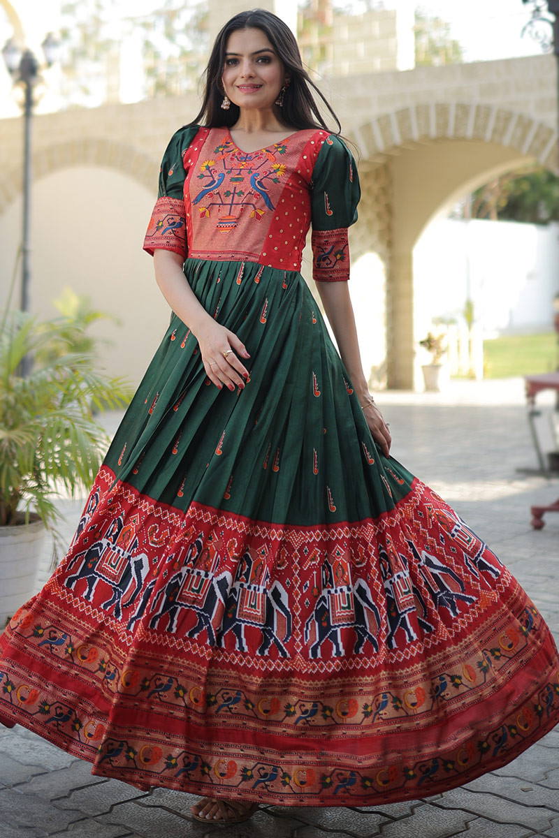 Printed silk gown new arrivals