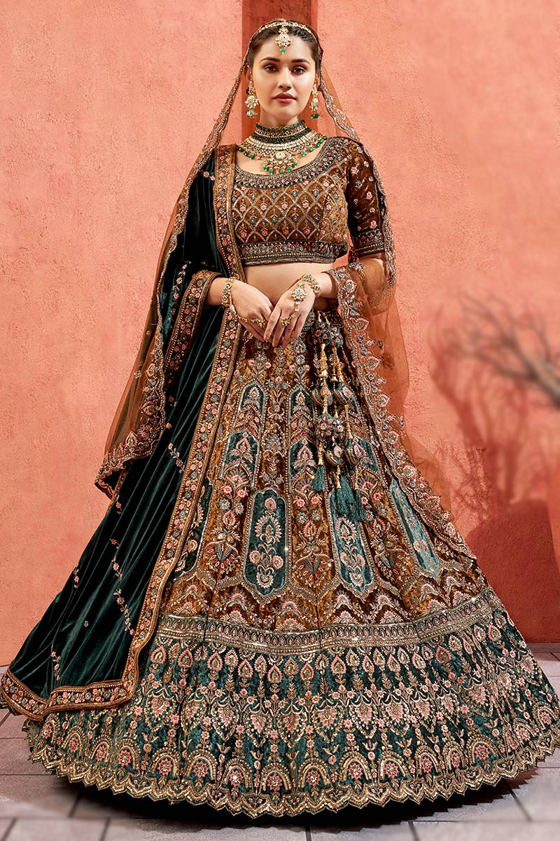 Bride in banarasi lehenga hot sale