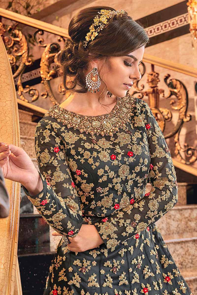 Jewellery for grey hotsell gown