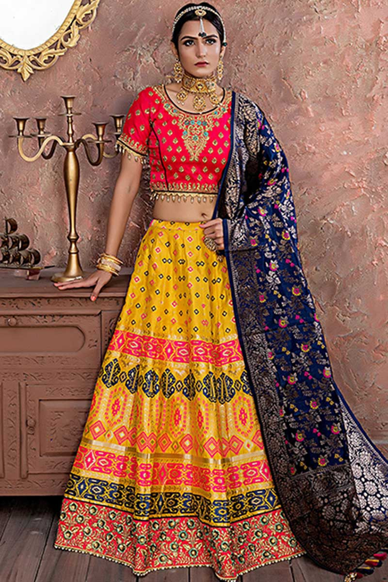 Buy Bridal Wear Pink Jacquard Banarasi Silk Lehenga Choli Online From Surat  Wholesale Shop.