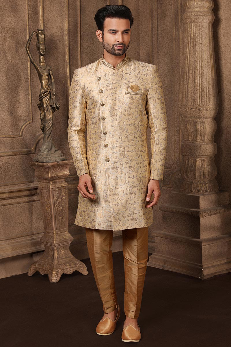 Luxury wedding suit in white brocade fabric with mao collar and gold  embroidery