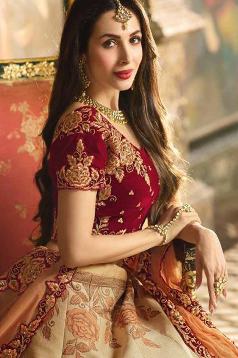 Cream And Red Silk Heavy Bridal Lehenga Choli - Lehengas Designer  Collection | Lehenga choli online, Bridal lehenga choli, Bridal lehenga