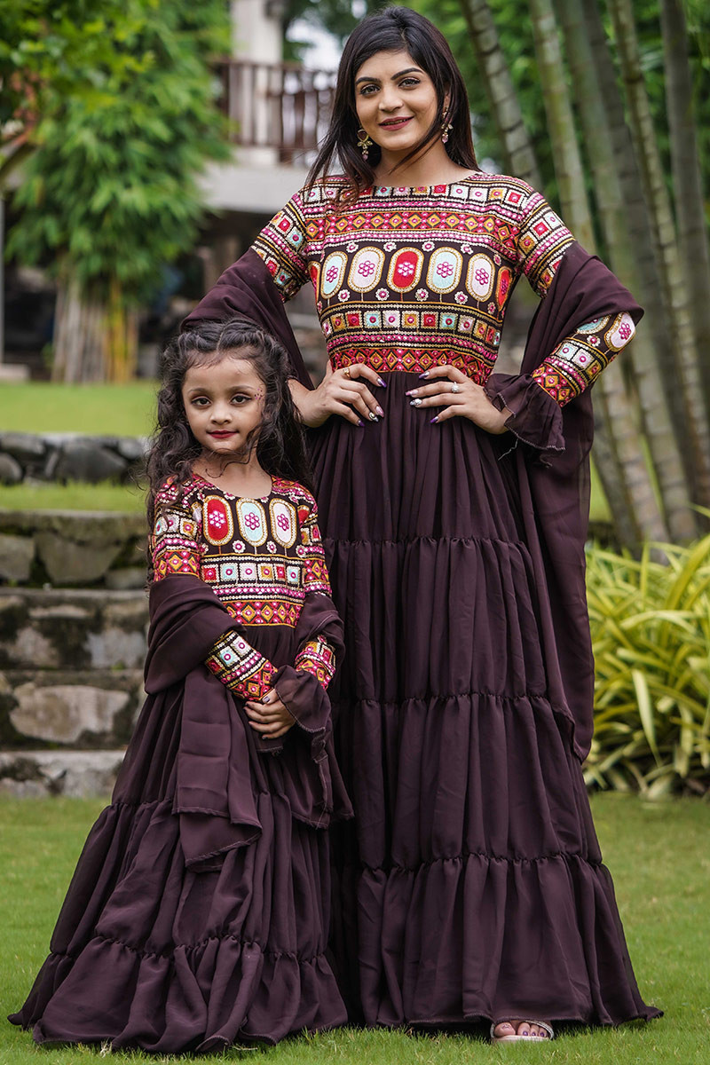 Mother daughter 2025 duo dresses