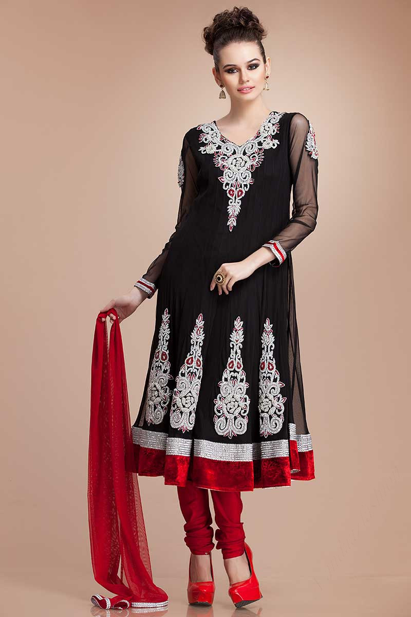 Simple Anarkali Patterns For This Festive Season -Storyvogue.com | Long dress  design, Anarkali dress pattern, Long gown design
