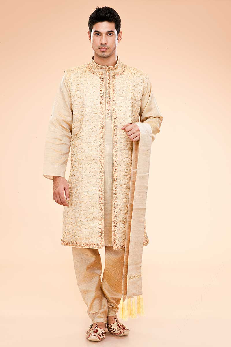 Trendy Ethnic Suits And Anarkalis For Ramzan & Eid