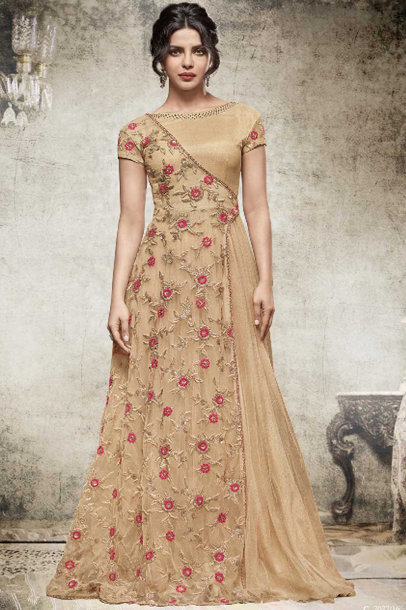Bollywood Actress Priyanka Chopra Wedding lehenga choli with long Veil and  Embellishment -