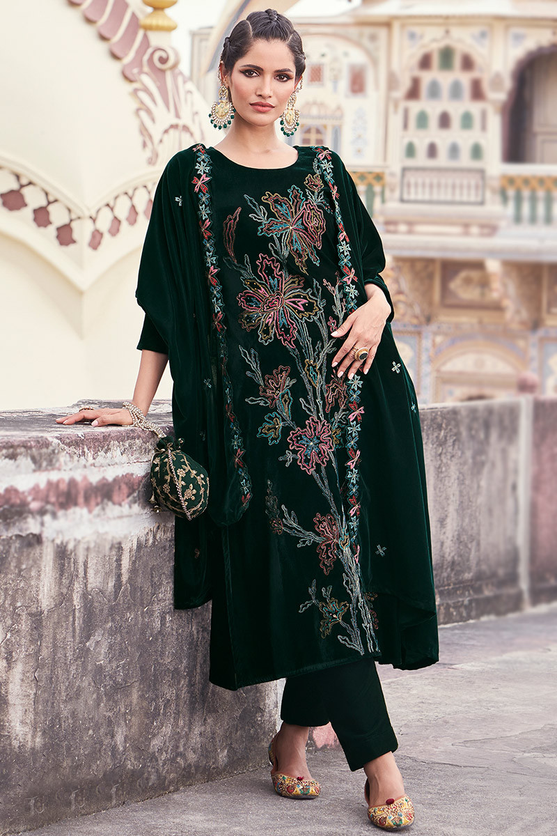 Green velvet trouser suit outlet