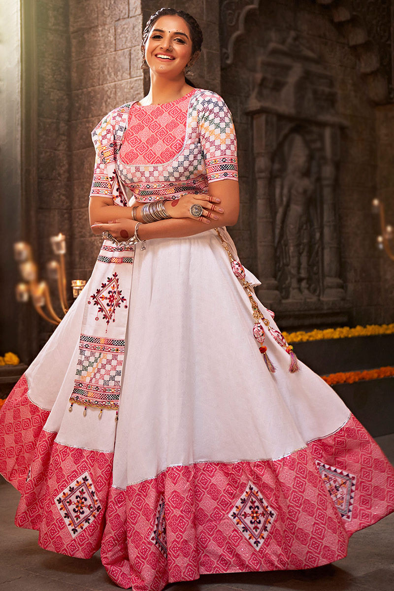Long frock boat neck outlet