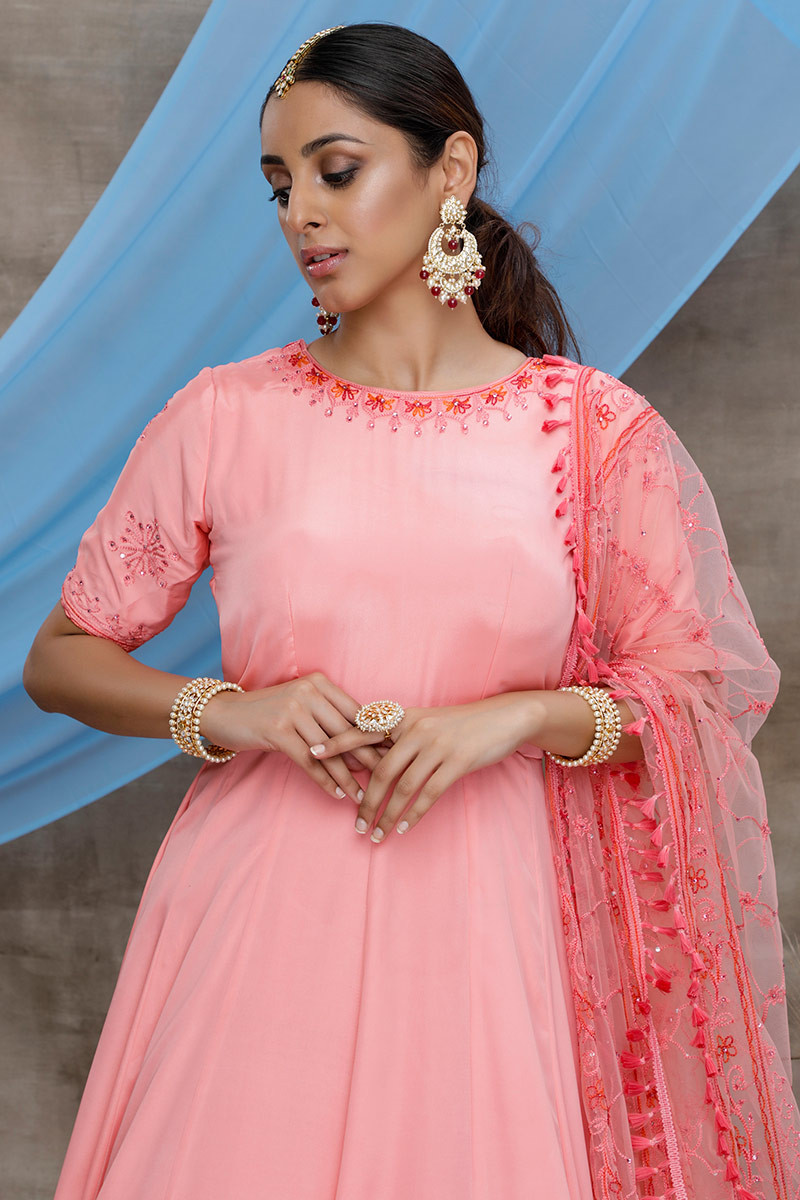 Grab the stylish Embroidered Silk Salmon Pink Gown LSTV117726