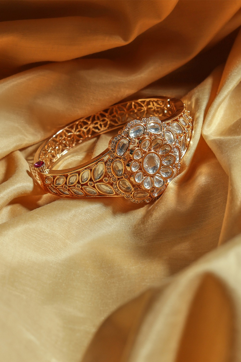 Gold Traditional Bracelets For Festival 