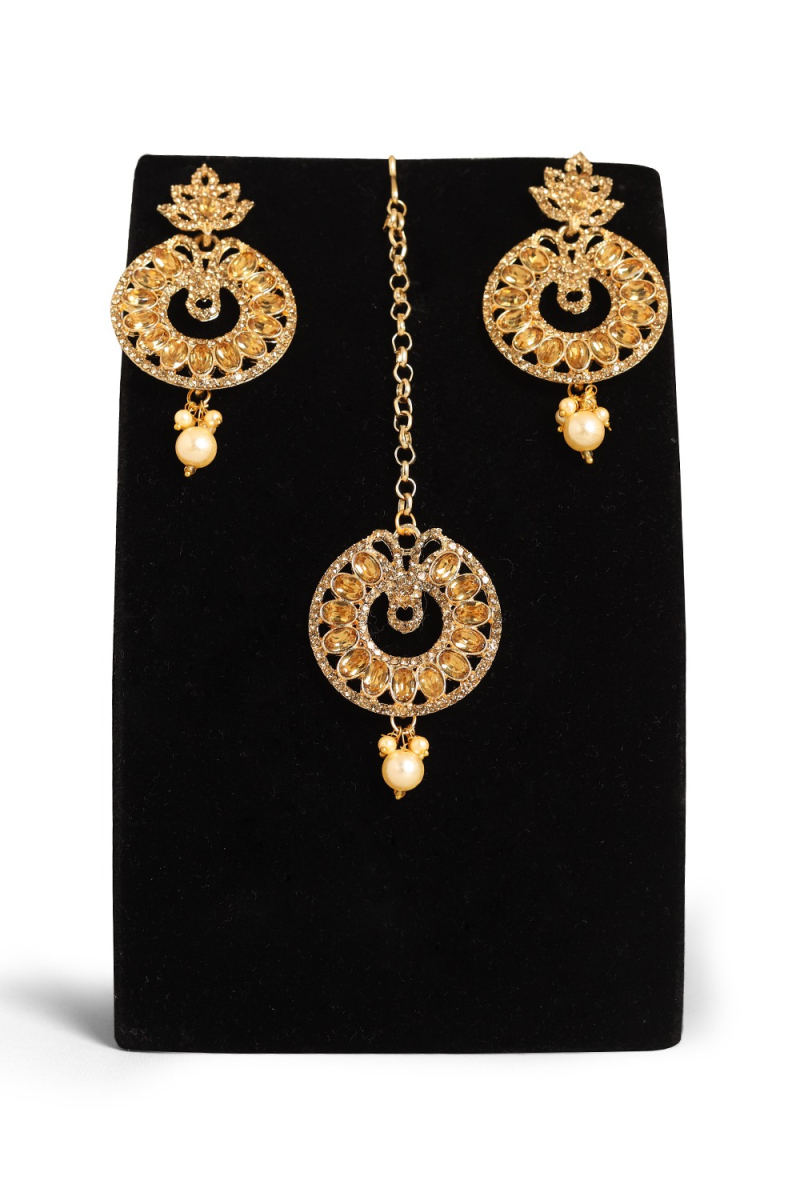 Traditional Gold Stone Earrings with Maang Tikka for Celebrations