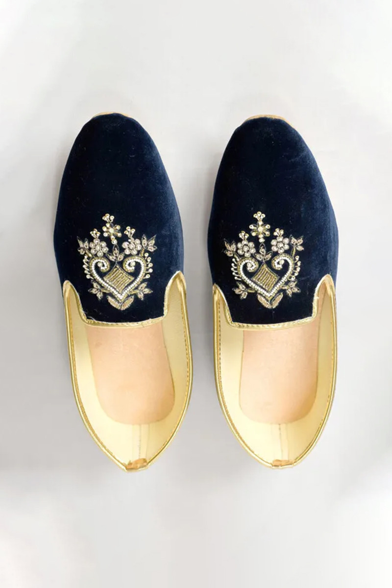 Prussian Blue Men s Velvet Ethic Mojari With Embroidery