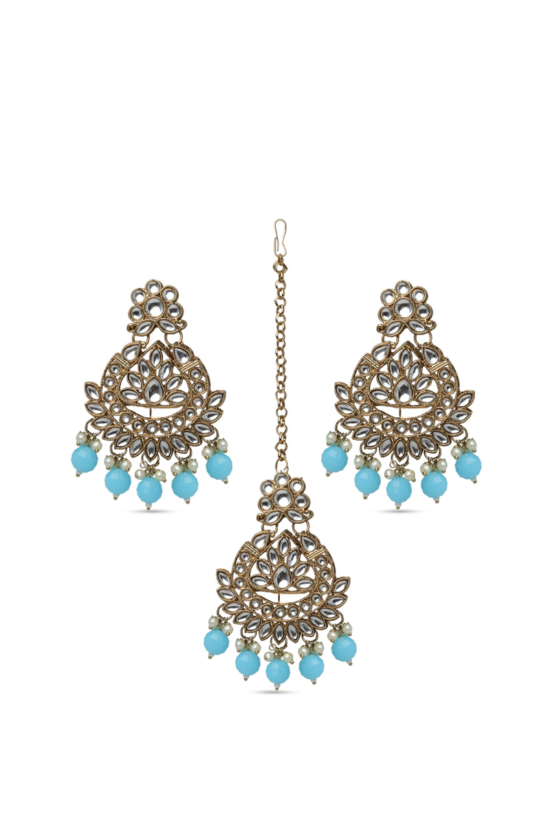 Traditional Kundan Chandbalis with Maangtika Set